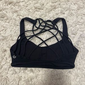 LULULEMON FREE TO BE BRA